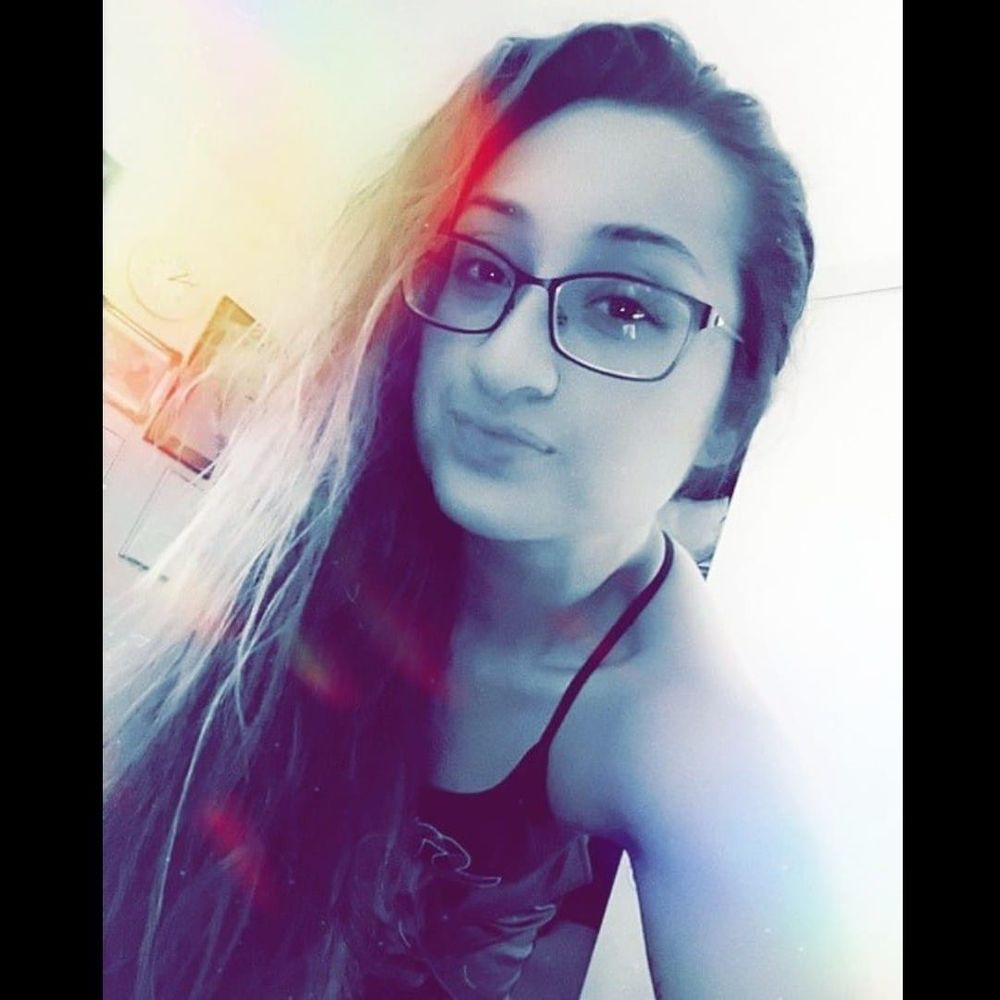 Meet your Posher, Rebecca